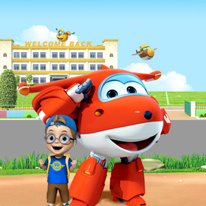 制服丝袜美女操逼
